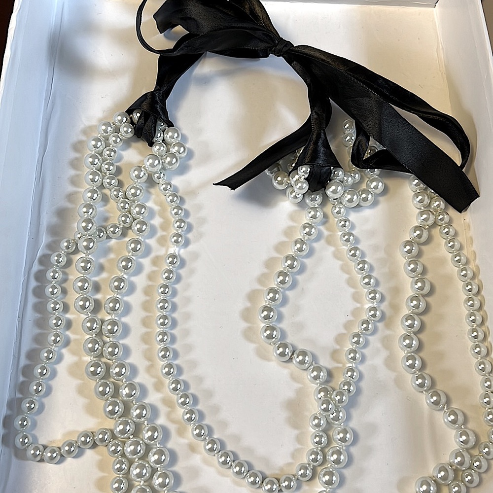 Multi-Strand White Glass Pearl Necklace on Black Satin Ribbon - Beautiful! - Picture 3 of 3